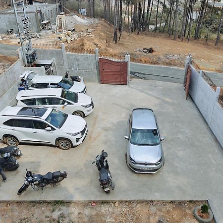 Xtsy Travellers Hostel Shillong Luaran gambar