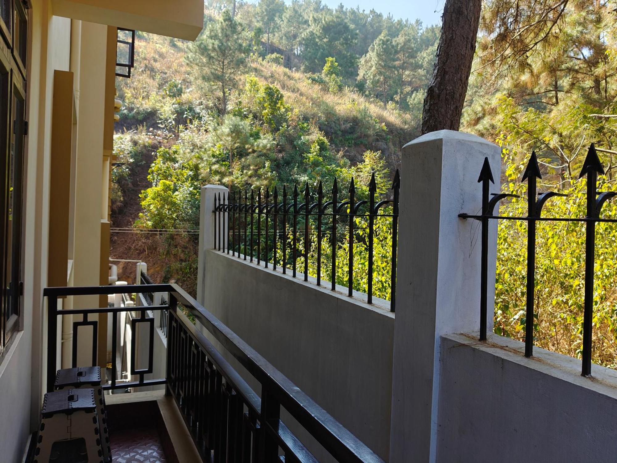 Xtsy Travellers Hostel Shillong Bilik gambar