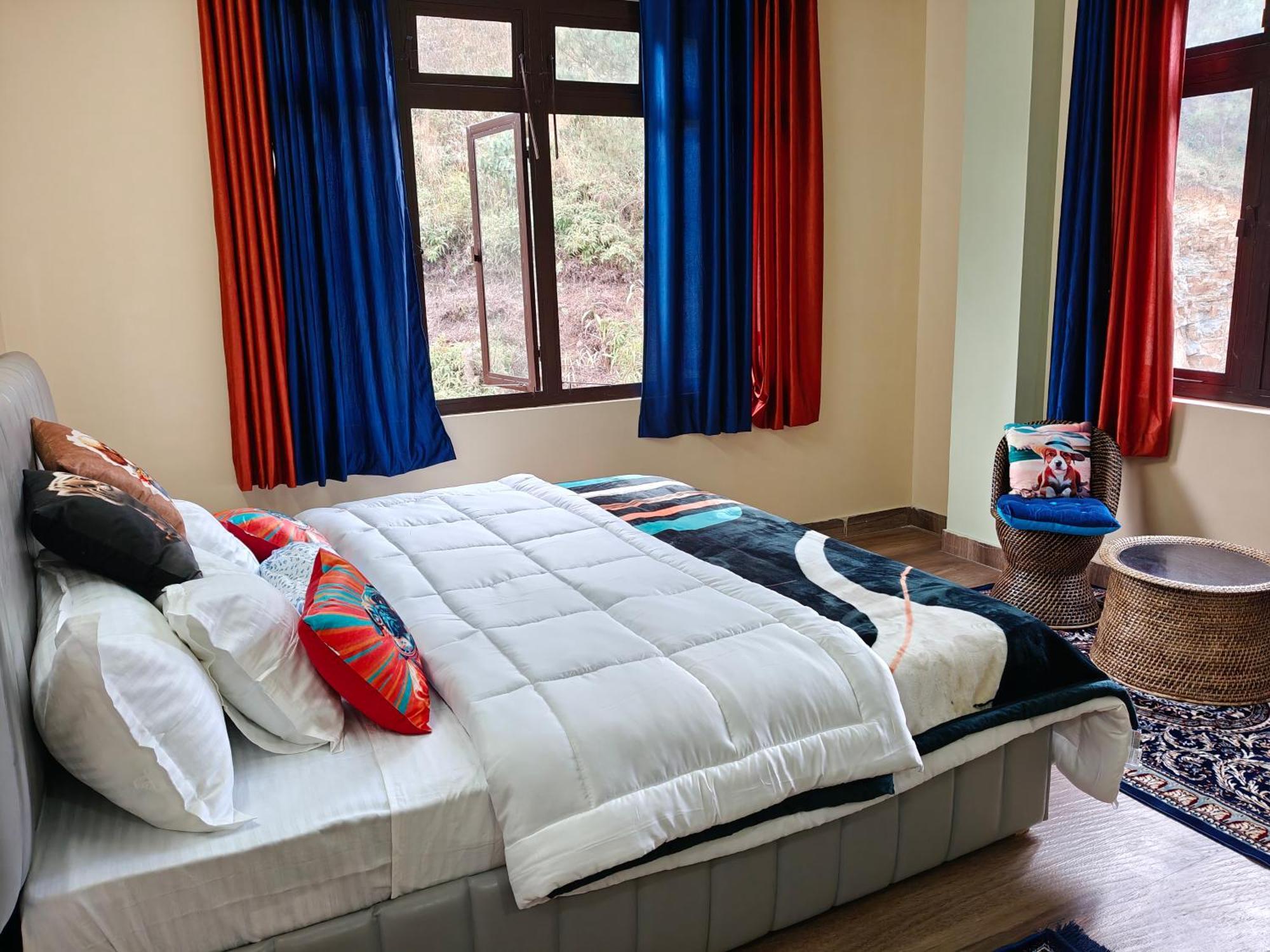 Xtsy Travellers Hostel Shillong Bilik gambar