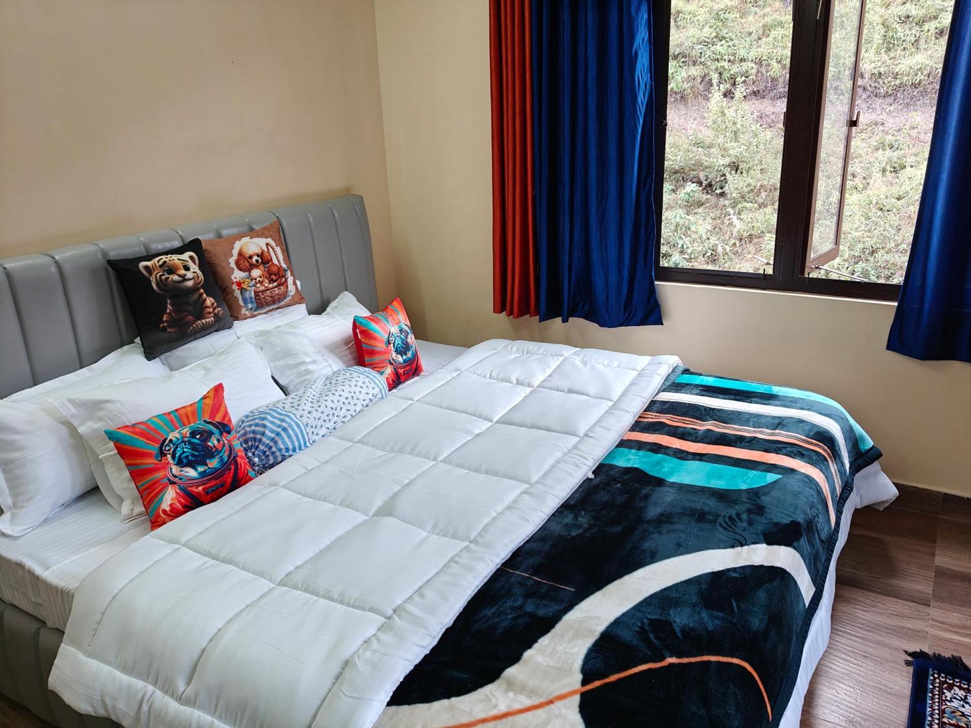Xtsy Travellers Hostel Shillong Luaran gambar