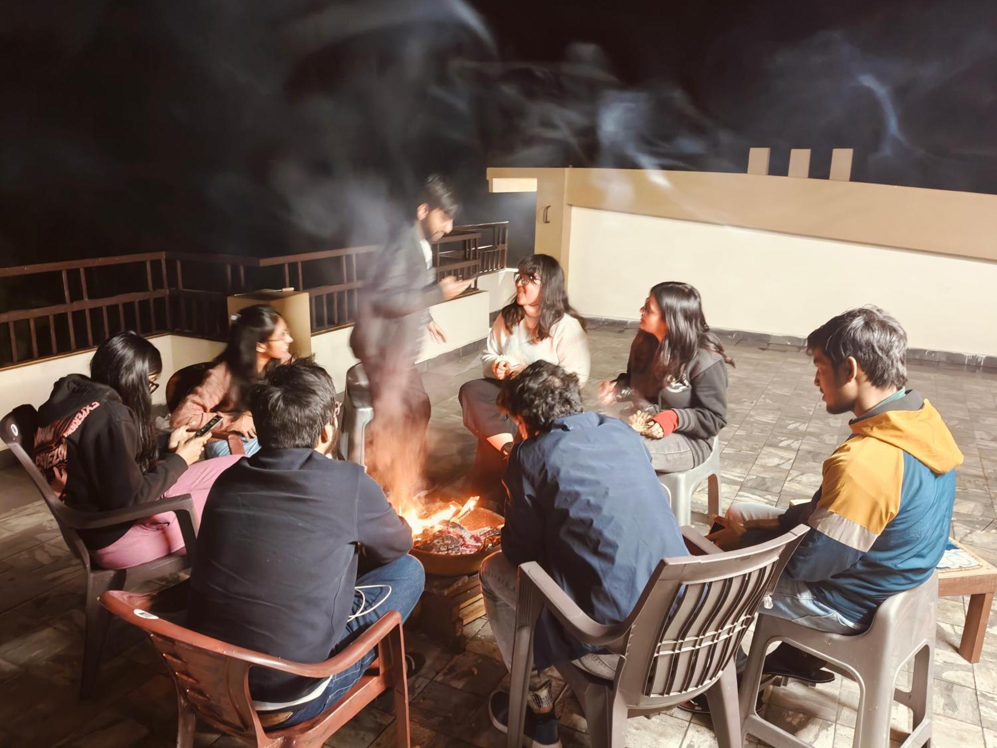 Xtsy Travellers Hostel Shillong Luaran gambar