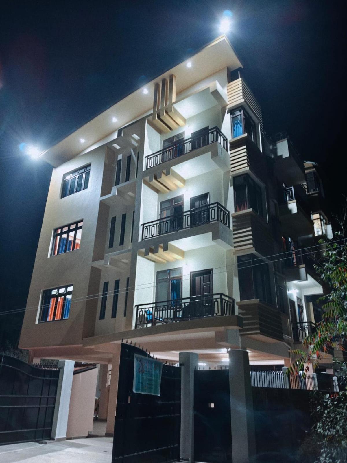 Xtsy Travellers Hostel Shillong Luaran gambar