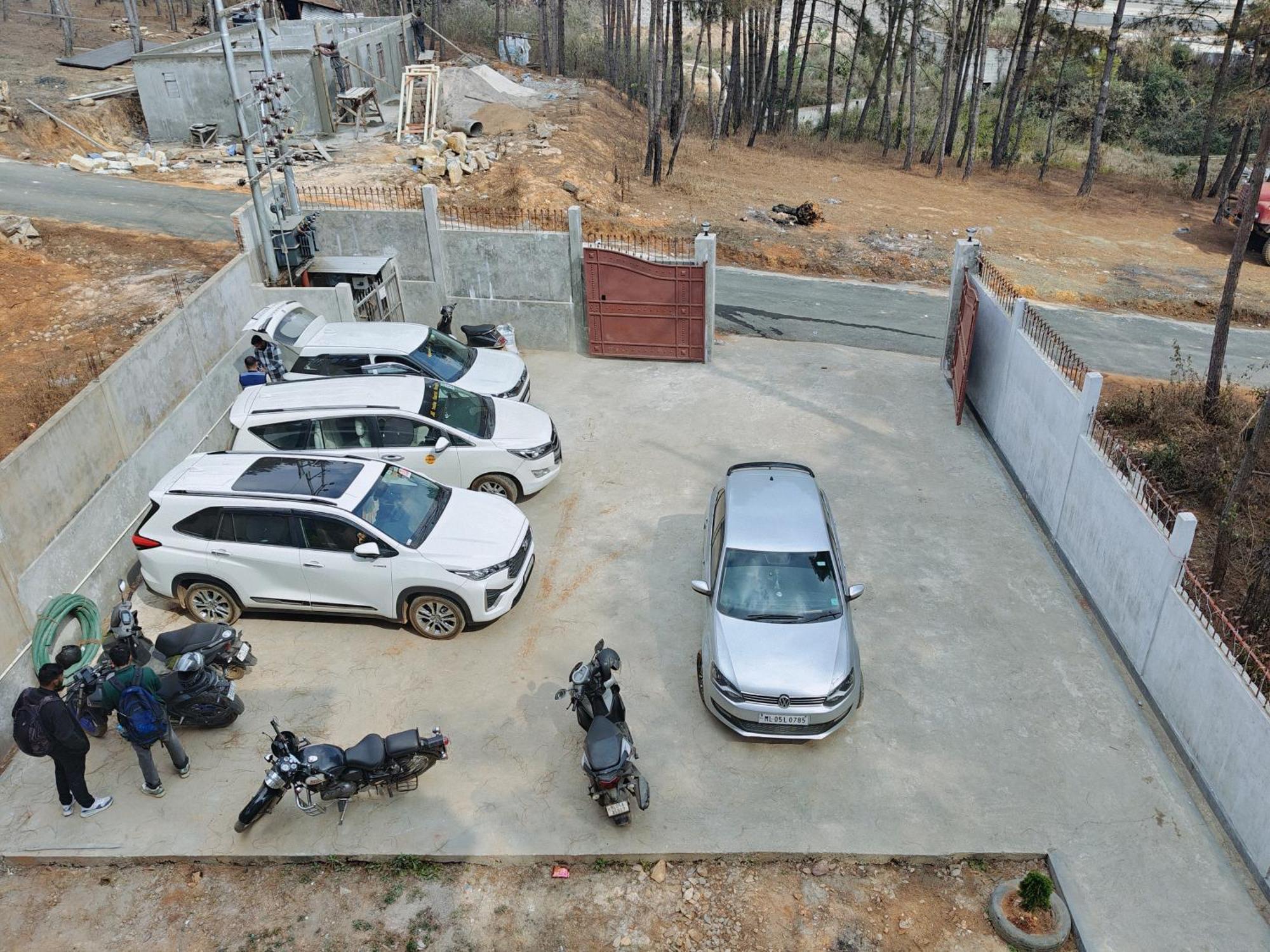 Xtsy Travellers Hostel Shillong Luaran gambar