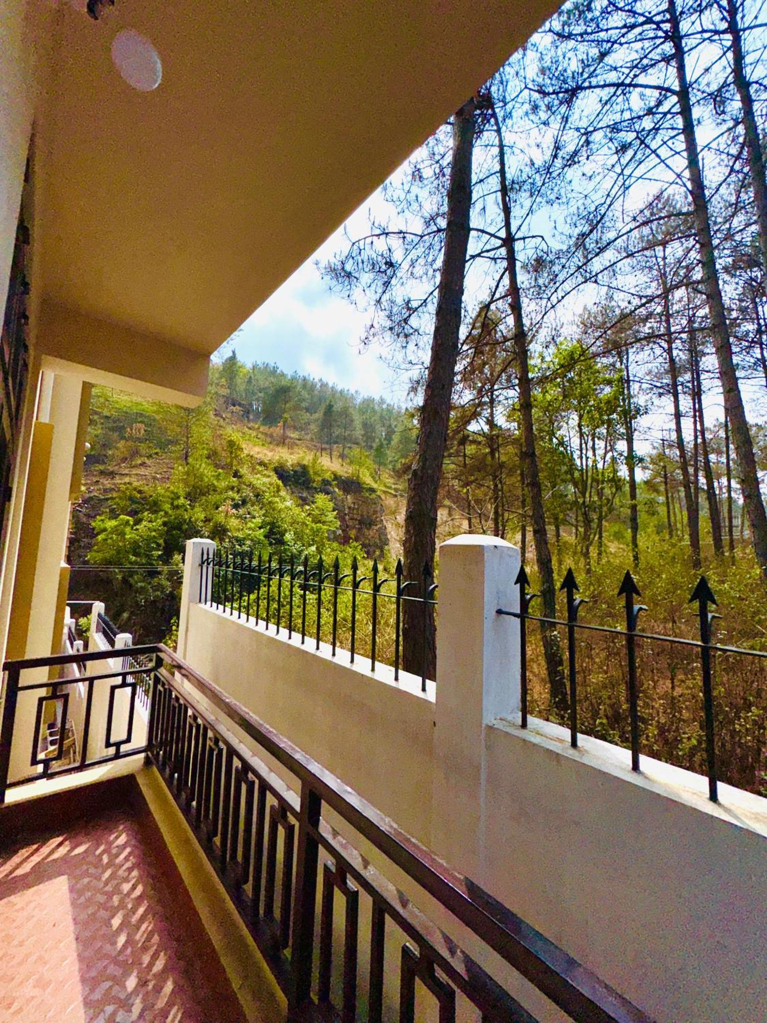 Xtsy Travellers Hostel Shillong Luaran gambar