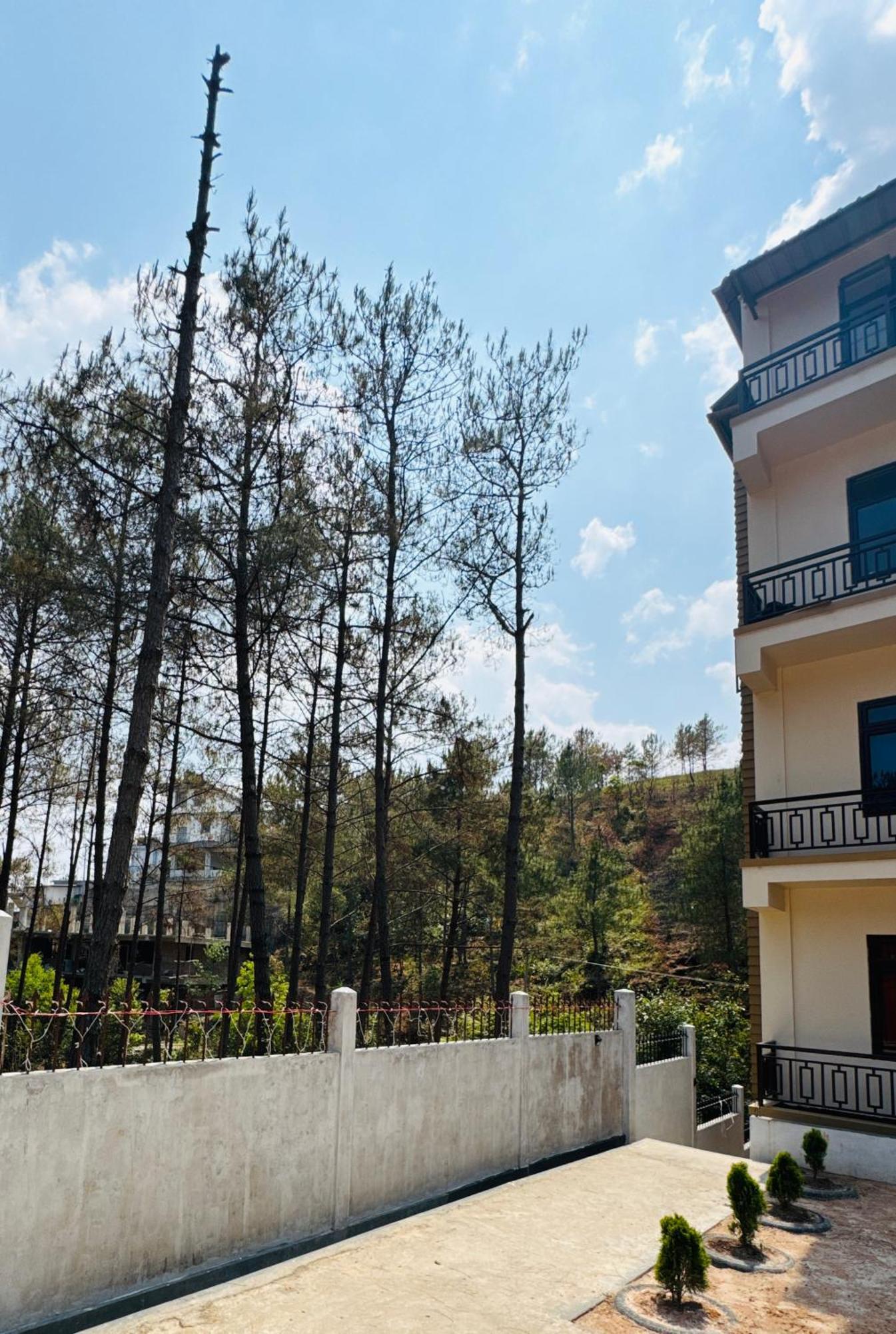 Xtsy Travellers Hostel Shillong Luaran gambar