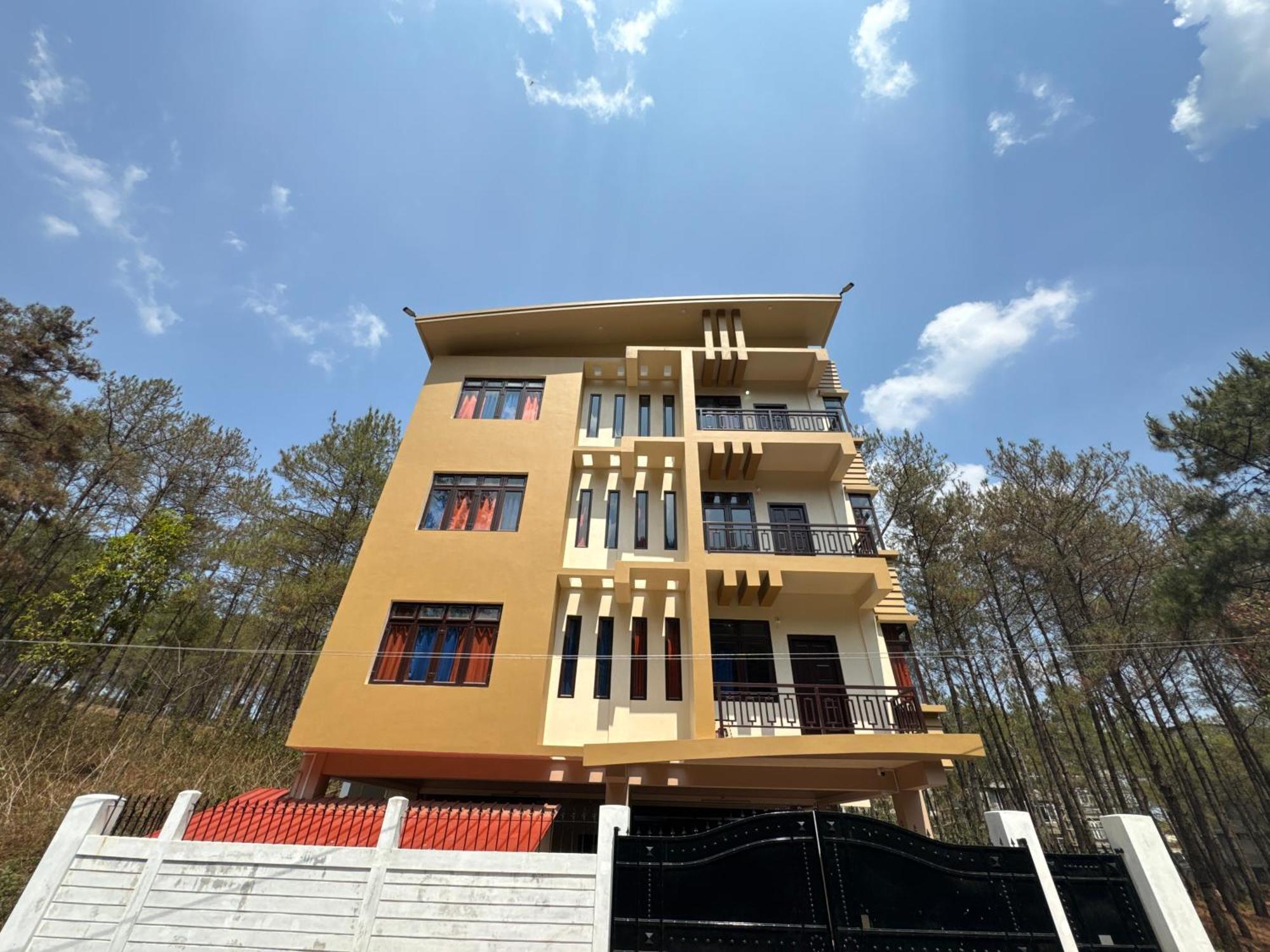 Xtsy Travellers Hostel Shillong Luaran gambar